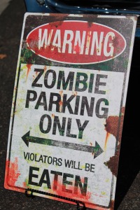 Zombie Parking - Avalon_Mists - Pixabay - CC0 Creative Commons